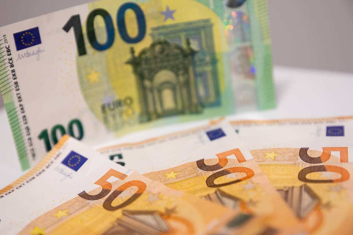 Finansų ministerija dėl karo Artimuosiuose Rytuose mažina BVP augimo, didina infliacijos prognozę.